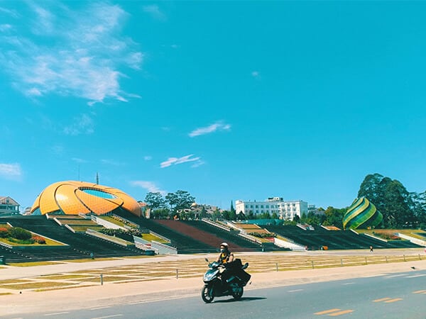 Quảng trường Lâm Viên: Địa điểm du lịch Đà Lạt miễn phí