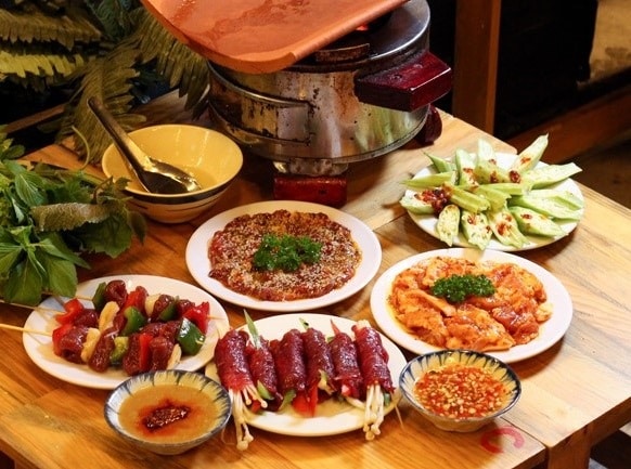 Ăn tối ở Đà Lạt